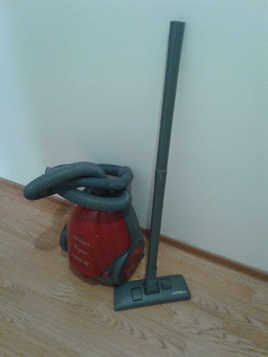 Продам пылесос Scarlett