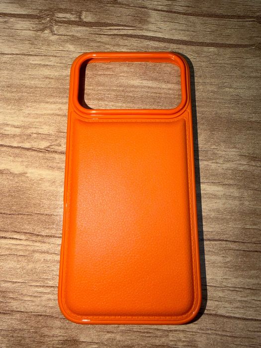 Продаю силиконовый чехол для iPhone 17 Pro Max