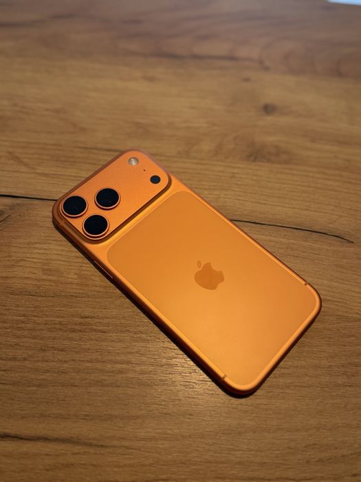 iPhone 17 Pro Max 256Gb Cosmic orange esim/Baterie100%/Garantie 12 luni @atsgsm.ro