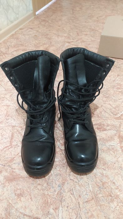 Берцы жақсы жағдайда.