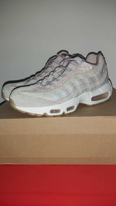 Nike Air Max 95 "Velvet Particle Rose" - Номер 38.5