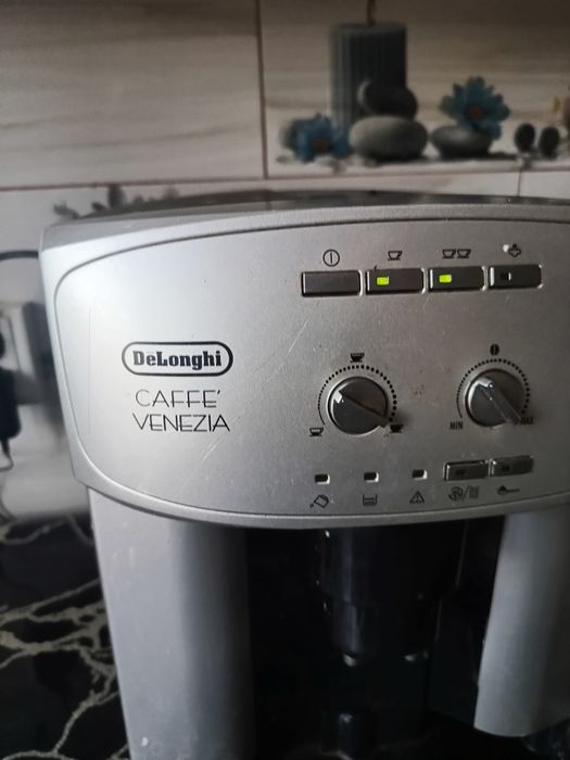 Vind expresor de cafea delonghy