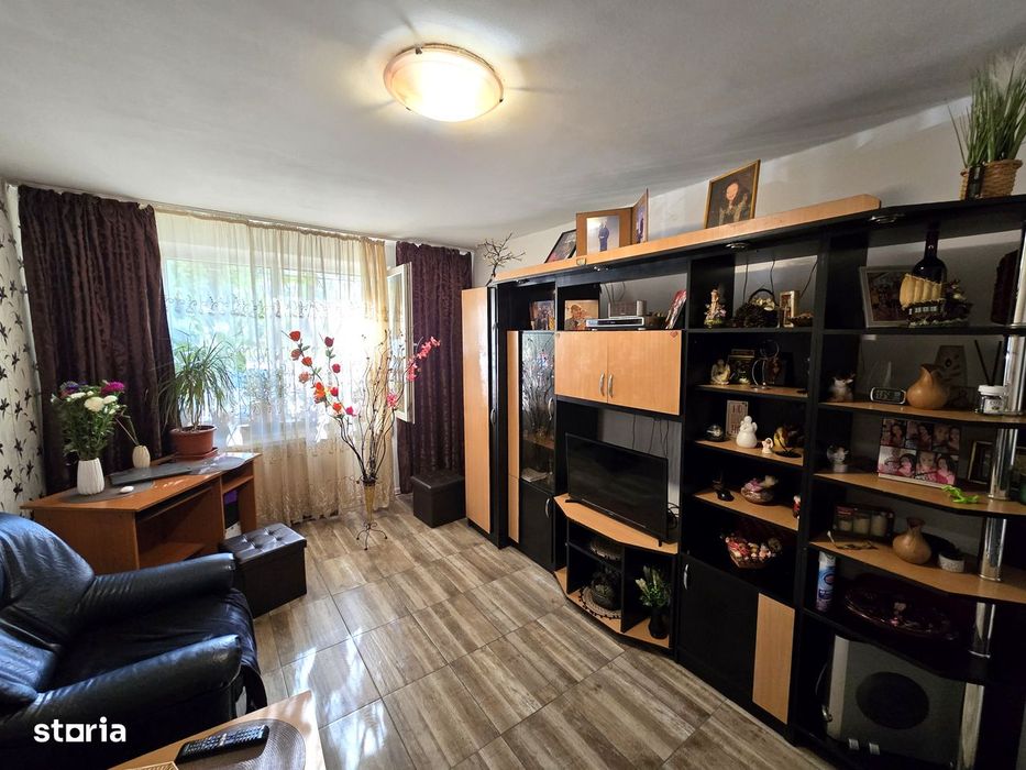 Apartament 3 camere decomandat Soseaua Salaj Petre Paun 2 bai 66.11 mp — fotografia 1