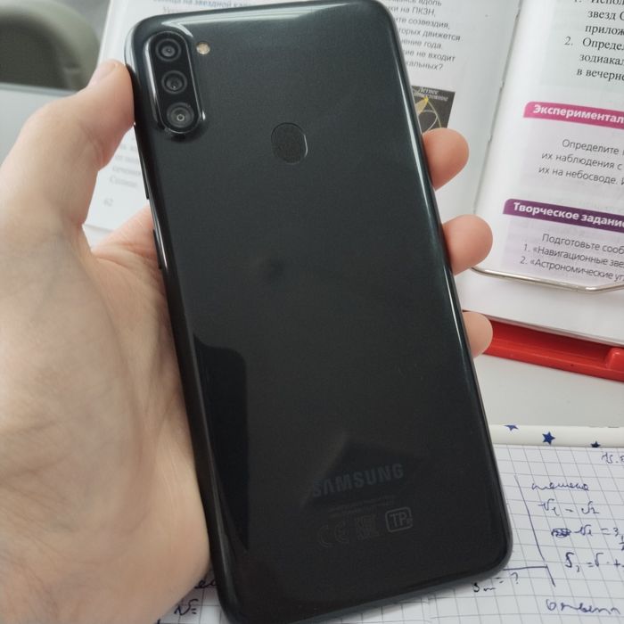 Срочно продам Самсунг а11