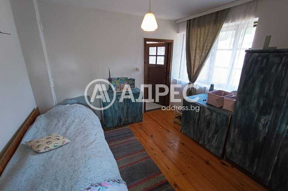 Продава се Къща в с. Каменово, Област Разград - 150 кв.м за 616 €/кв.м - Снимка #9