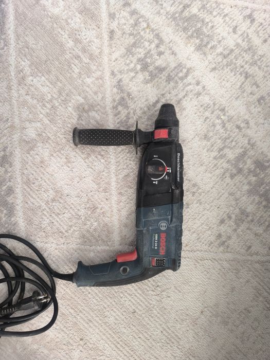 Перфоратор Bosch