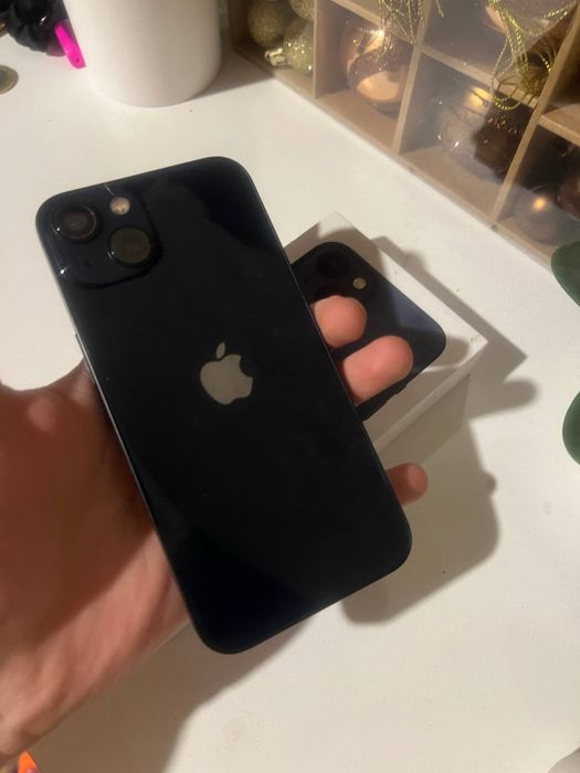 Iphone 13 темно-синий