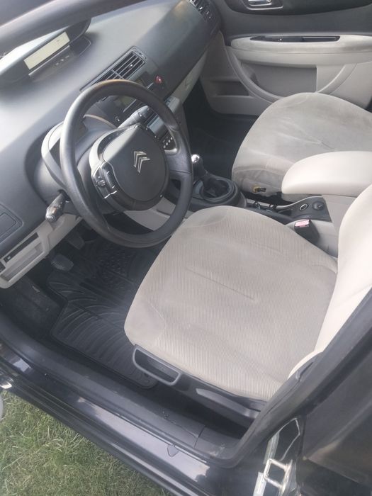 Vând Citroen C4 1.6 hdi
