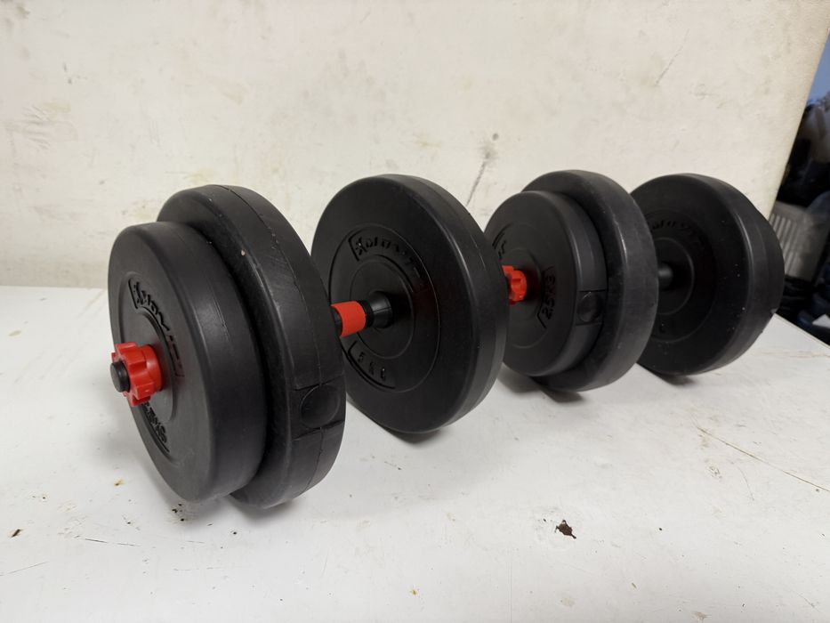 Gantere reglabile noi Germany set 30 kg. 15 kg+15 kg=30 kg pret 190 le