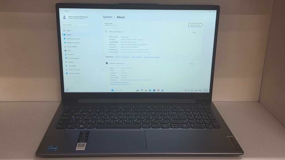 Лаптоп Lenovo IdeaPad Slim 3 15IAN8