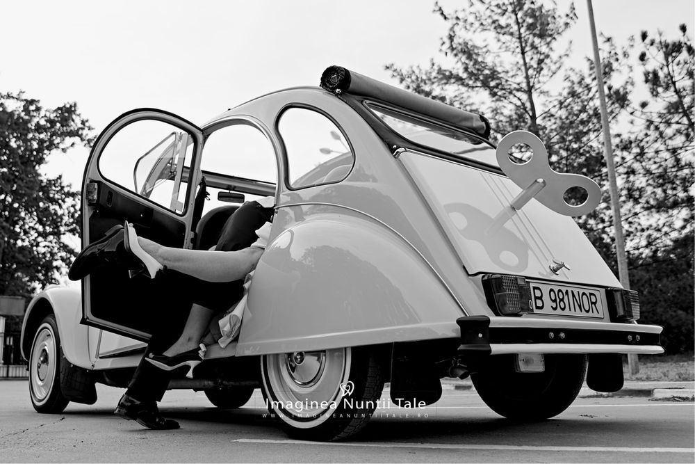 Inchiriez masini epoca decapotabile aer conditionat nunti evenimente