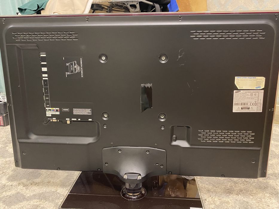 Продам телевизор Samsung Full HD