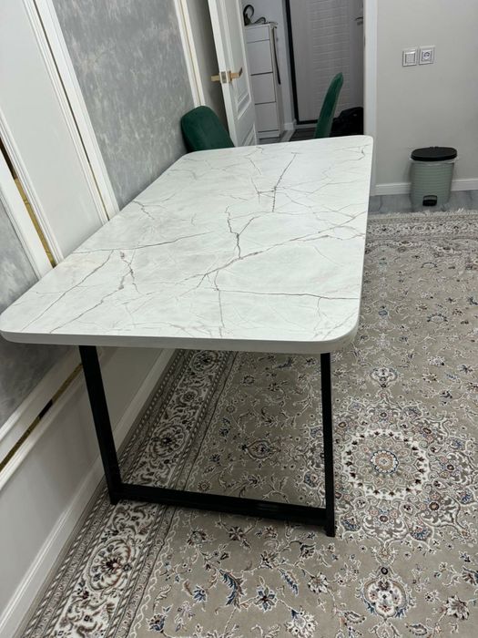 Стол продам новый!!