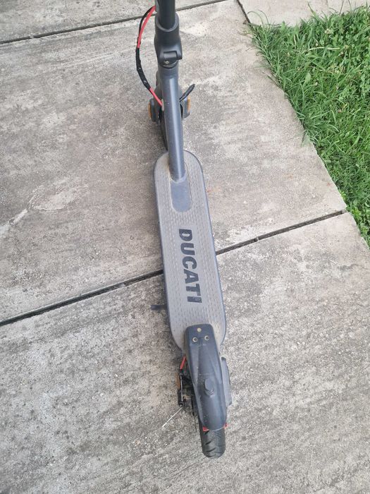 Trotineta Ducati