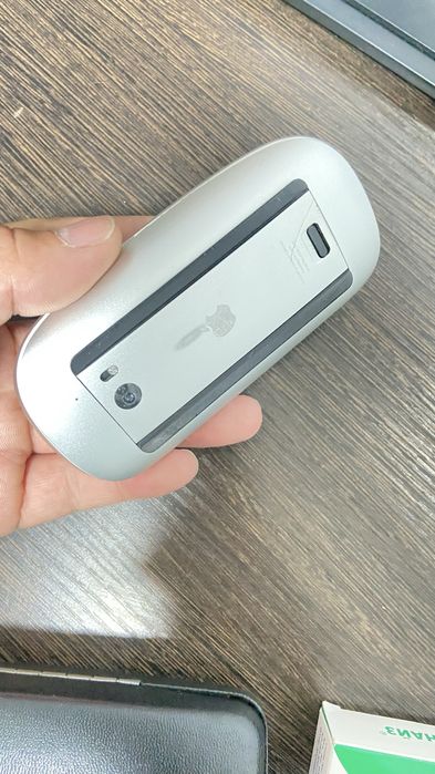 Мышкa Apple Bluetooth