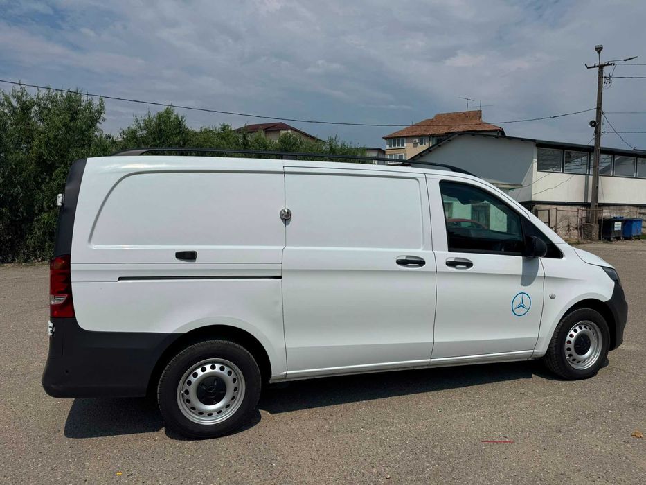 Vând Mercedes Vito Lung