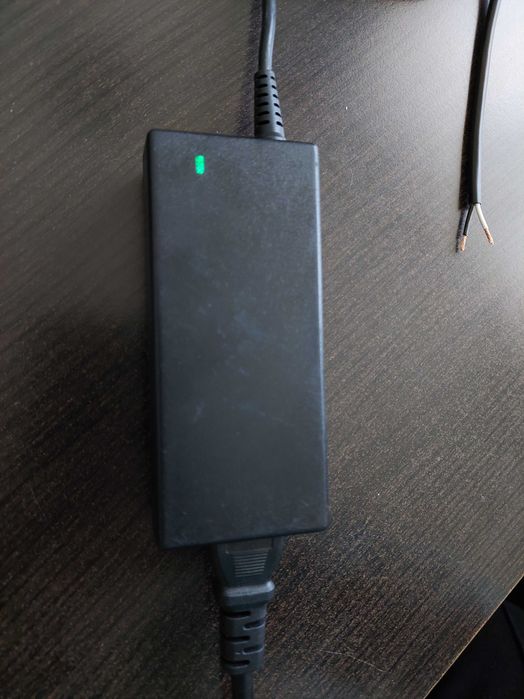 Alimentator 12V 5A pentru LED, camere supraveghere