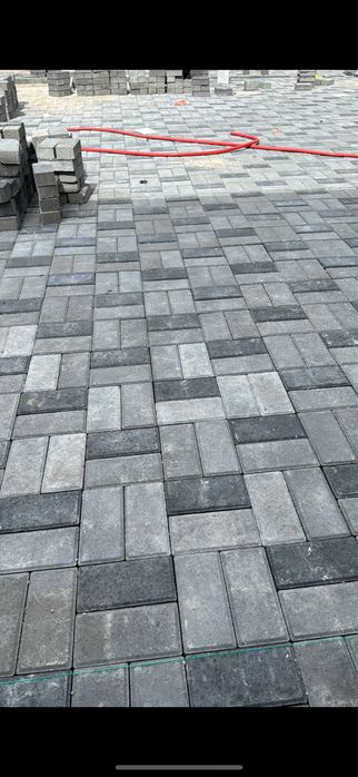Укладка брусчатки, тротуарной плитки