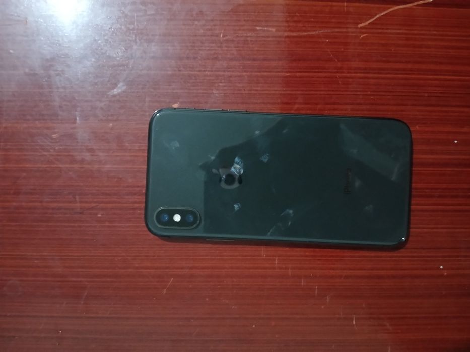 Iphone X 128 GB B/U sotiladi srochni 750