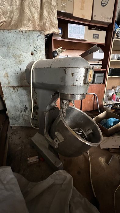 Миксер на выпечку