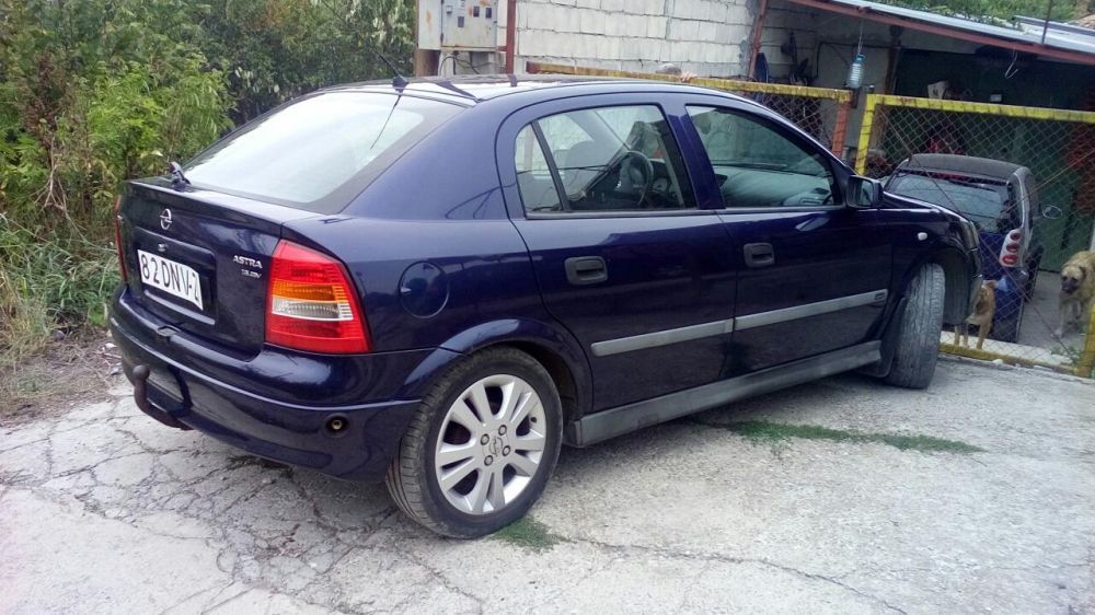 Опел астра G opel astra G 1.6 бенз. Само на части