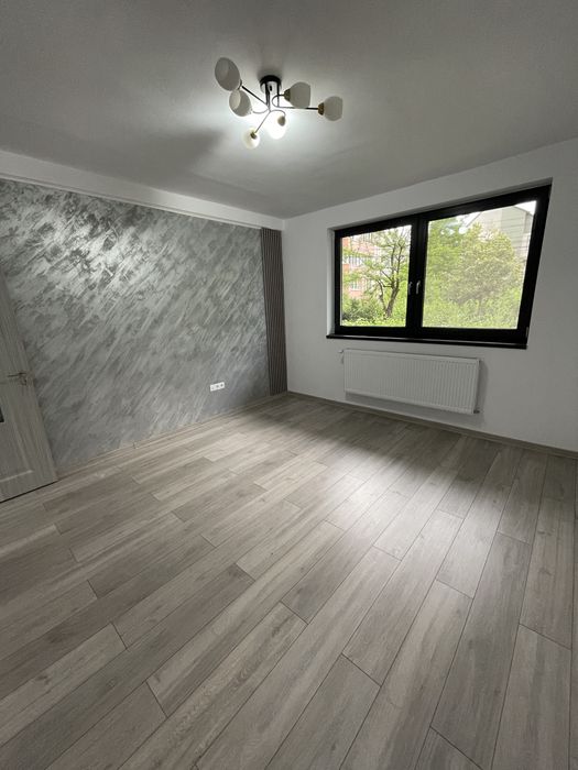 Apartament de inchiriat.