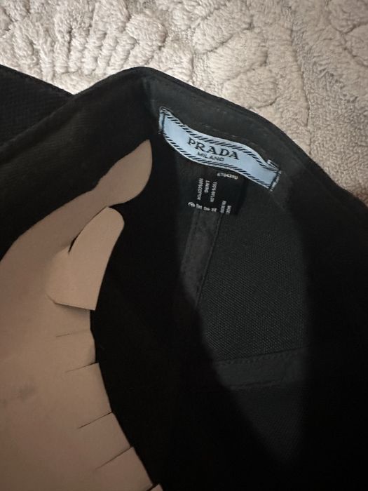 Sapca Pr*ada Mil*ano