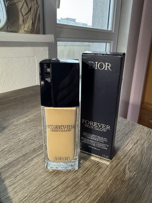 НОВ Dior forever skin glow foundation 1N