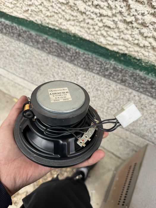 суббуферна колона мерцедес Vito