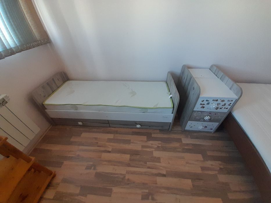 Бебешко легло люлка трансформиращо се в юношеско с Матрак.Отлично съст