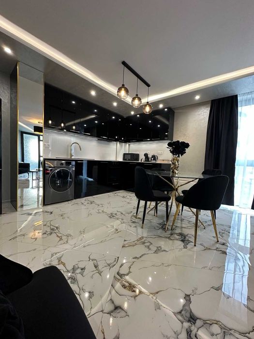 Луксозен апартамент за нощувки Бургас първа линия море