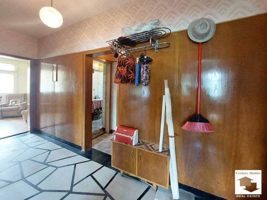 Продава се Многостаен апартамент в Велико Търново, Център - 127 кв.м за 1457 €/кв.м - Снимка #5