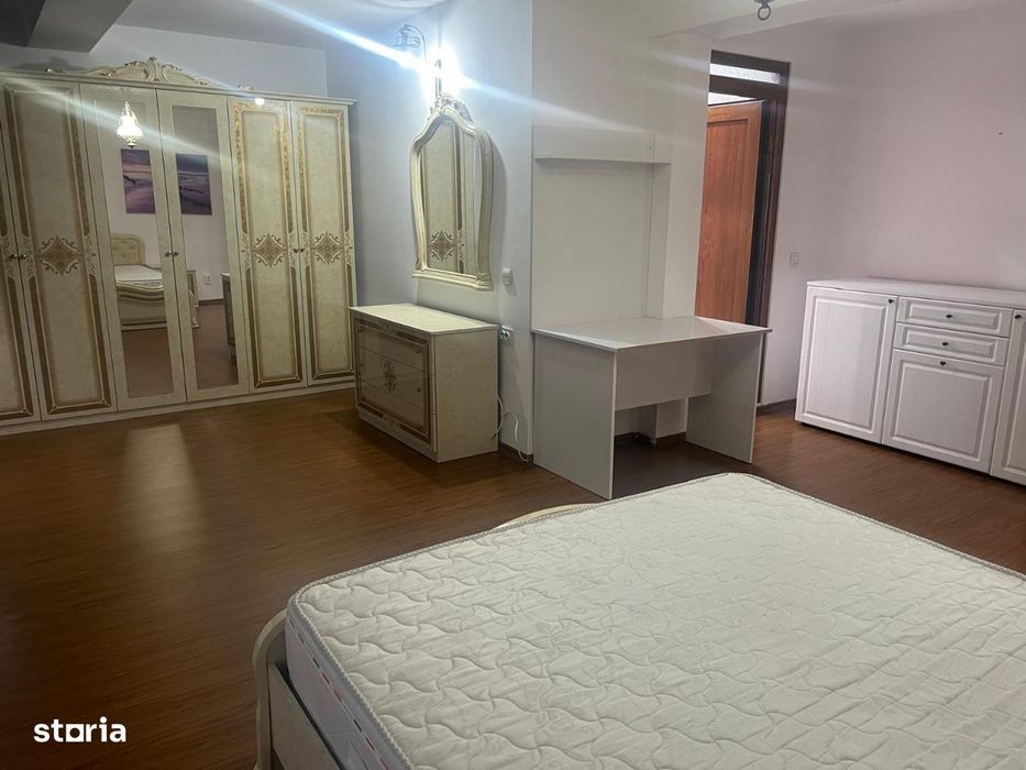 Inchiriere apartament 4 camere, de lux, modificat, Targoviste, micro 3