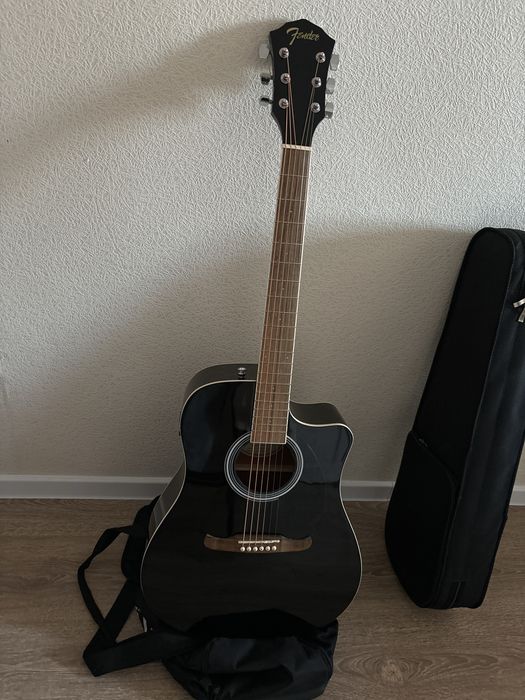 Продам Fender гитару