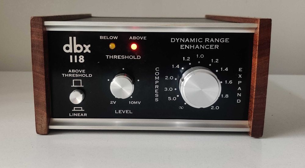 DBX 118 dynamic range enhancer expander compressor limiter threshold