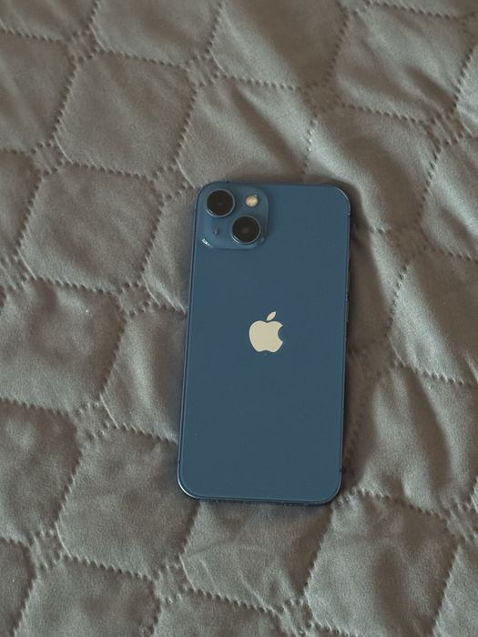 iPhone 13 256GB –   Син  Отлично техническо състояние