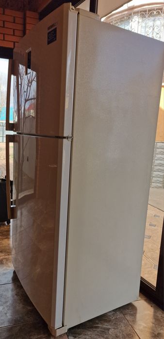 Продам холодильник Samsung