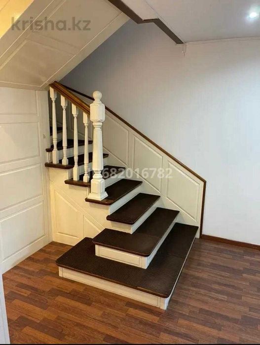 Продам 2х этажный коттедж