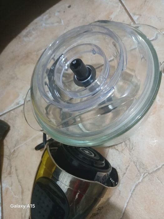 Tocător electric Russell Hobbs