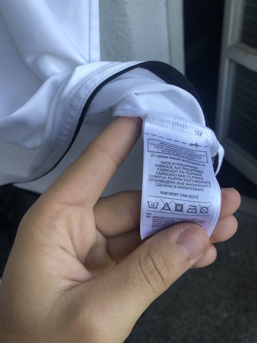 Adidas тениска оригинална нова S