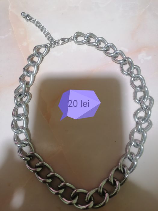 Bijuterii pentru damă.