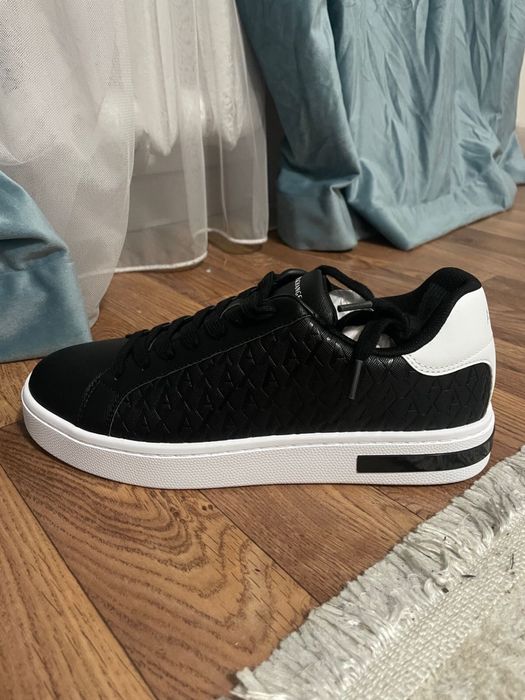 Кроссовки Armani