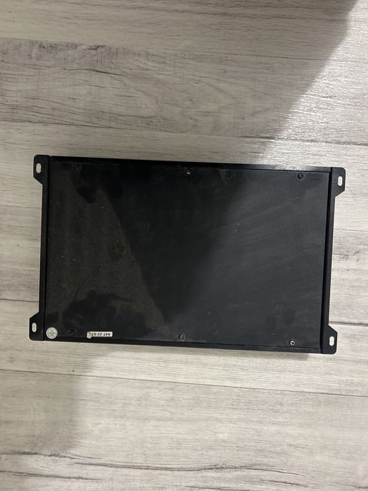 Усилител для автомобиля