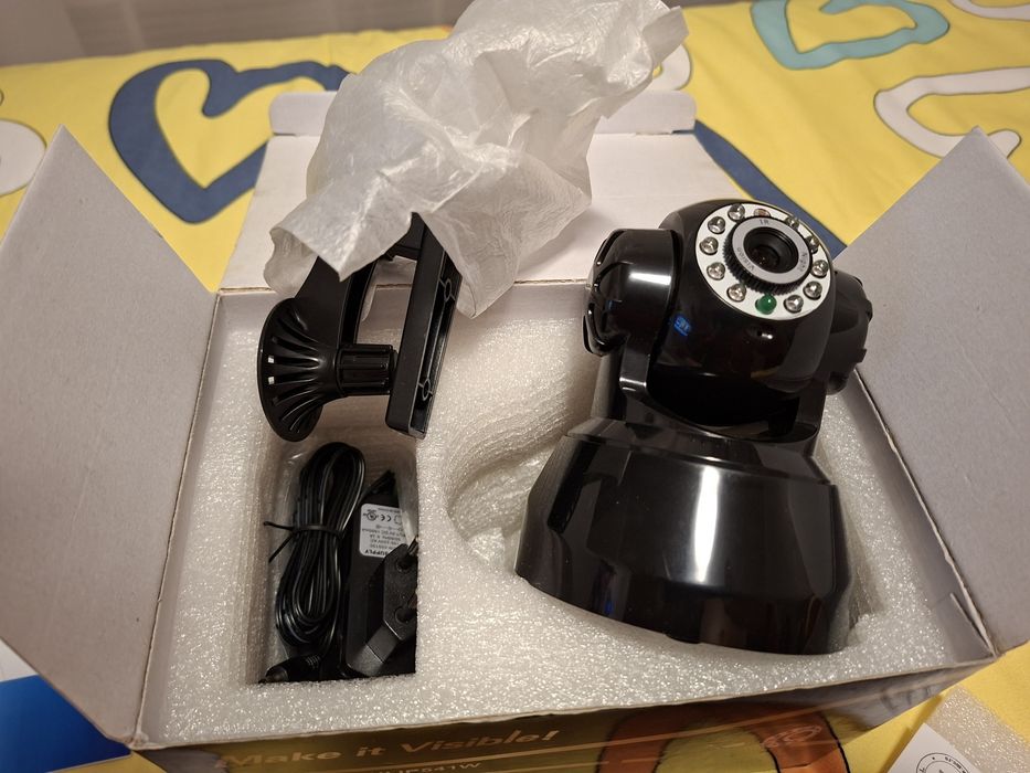 Vând camera ip PNI IP541W wireless sau cablu