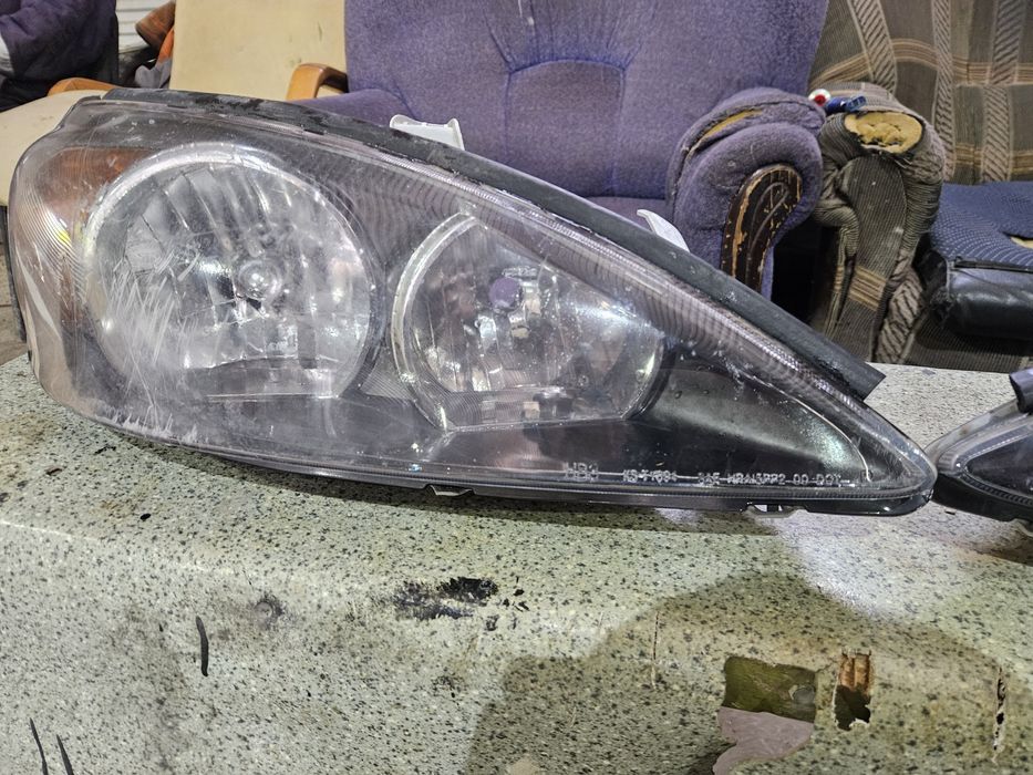 Продам фары от камри