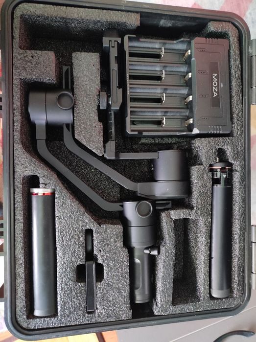 Stabilizator MOZA AirCross 1 Functional Cutie Pachet Complet StareBuna