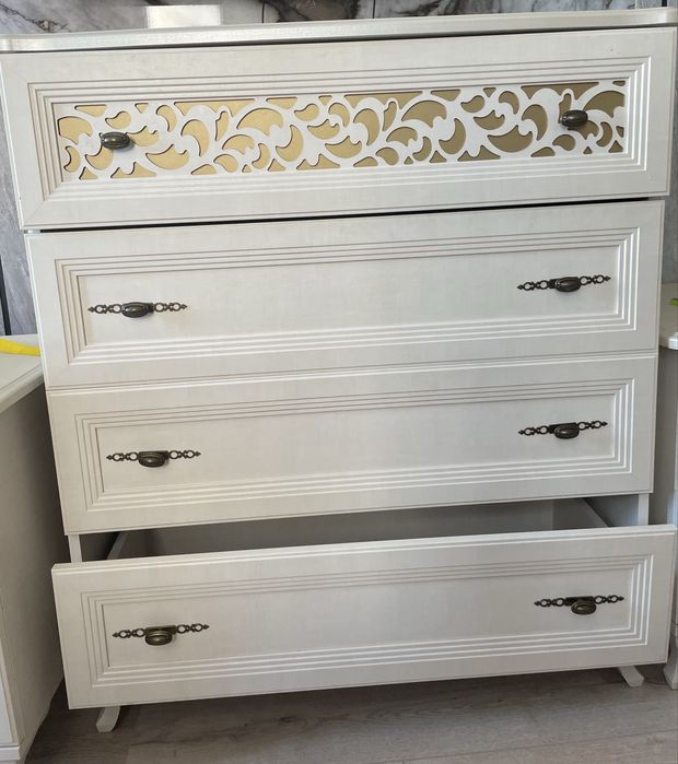 Продается комод !