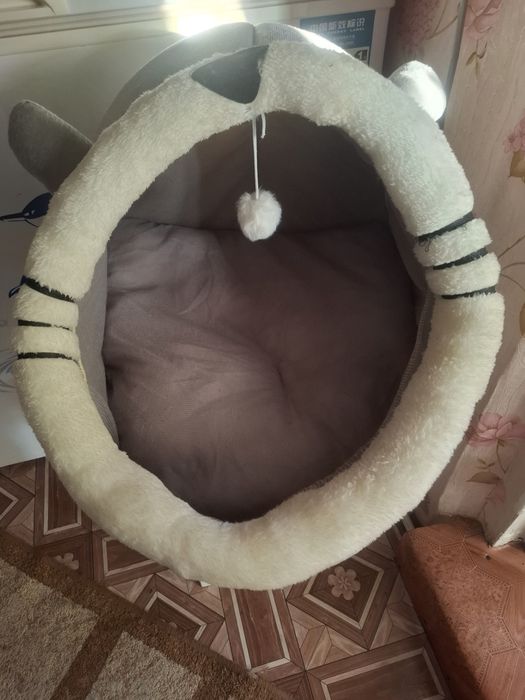 Домик для наших любимчиков.