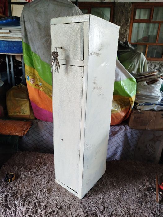 Продам металлический сейф