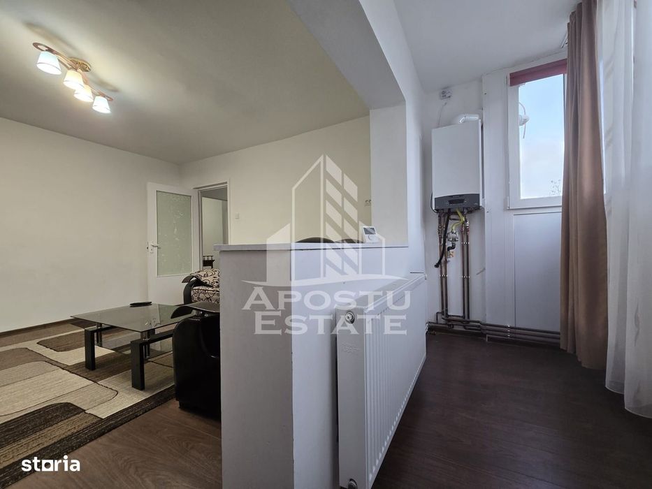 Apartament 4 camere , centrala proprie, Etaj Intermediar , Lipovei
